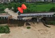 广东信宜一座在建桥梁暴雨中垮塌，镇政府：未造成人员伤亡